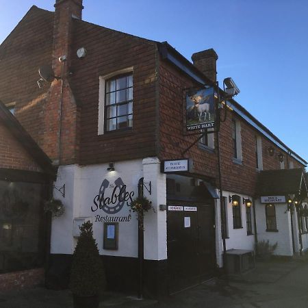 The White Hart Pub And Rooms แครนลีห์ ห้อง รูปภาพ